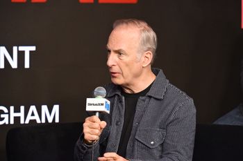"Byłem siny". Bob Odenkirk wraca do dramatycznych chwil na planie
