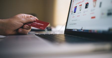 E-zakupy. Na czym polegają i gdzie można je zrobić?