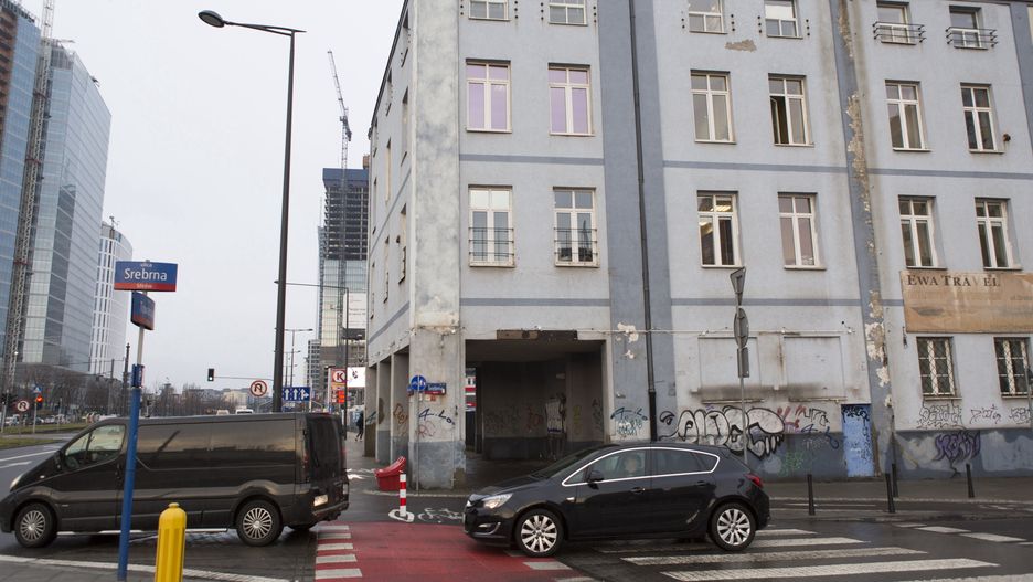 Budynek należący do spółki "Srebrna" przy ul. Srebrnej 16 w Warszawie