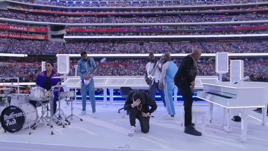 Gest Eminema na Super Bowl 56