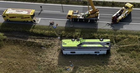 Flixbus wypadł z drogi. Dramat w Niemczech. Polacy wśród pasażerów
