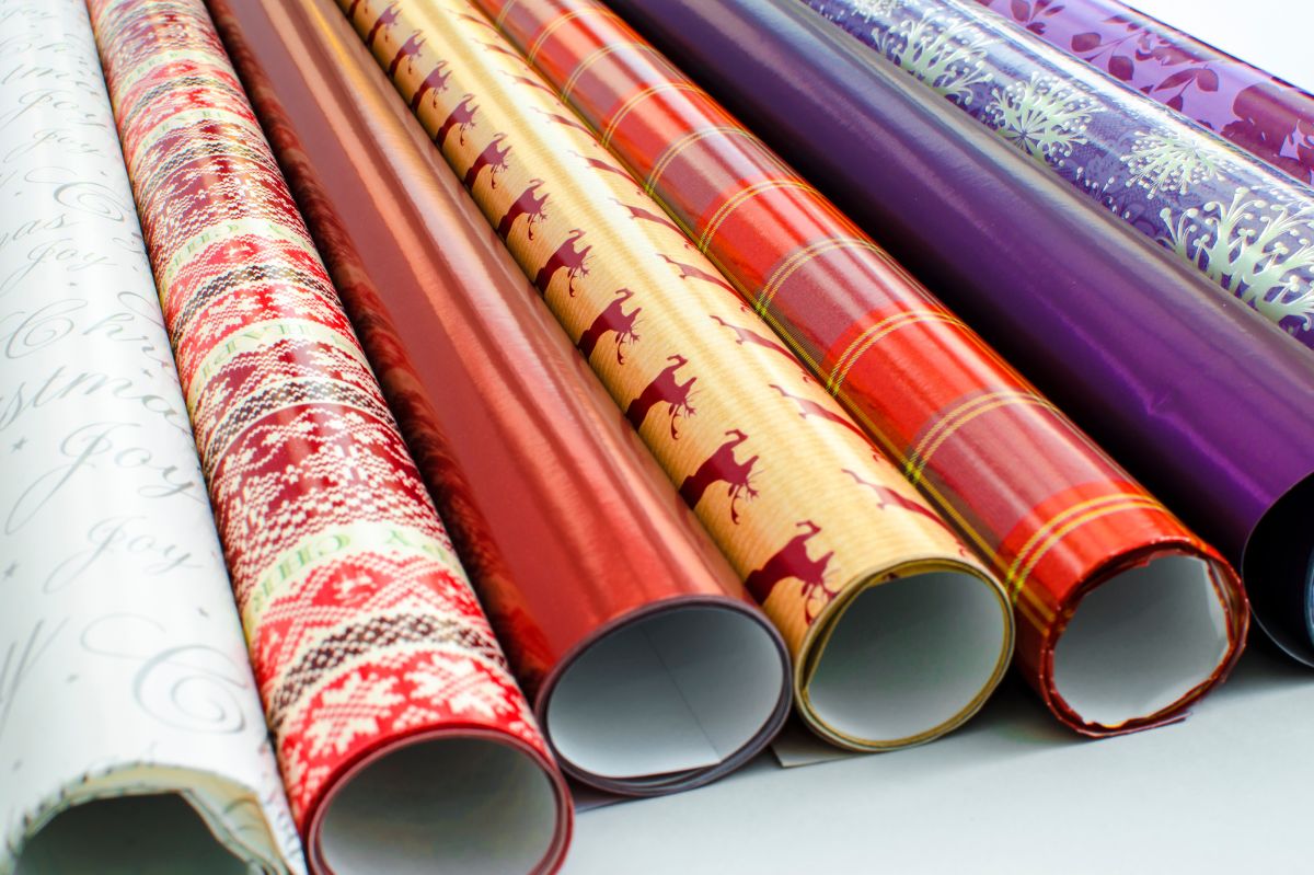 Jak wybrać ekologiczny papier na prezenty świąteczne?