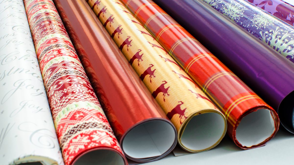 Papier prezentowy na święta to naprawdę duży wybór