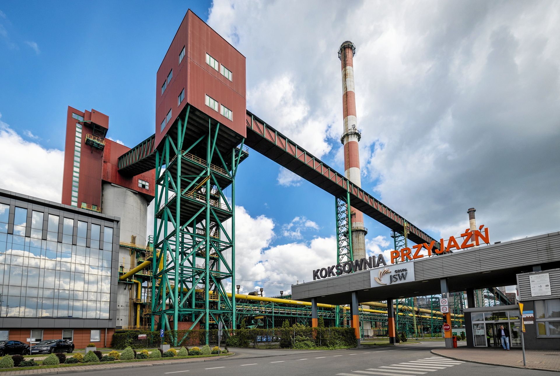 Polski gigant na krawędzi. "Nie ma mowy o utrzymaniu przerośniętego zatrudnienia"