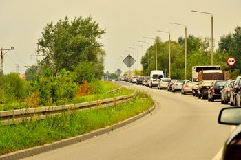 Powroty z długiego weekendu. Z Jeleniej Góry coraz trudniej wyjechać