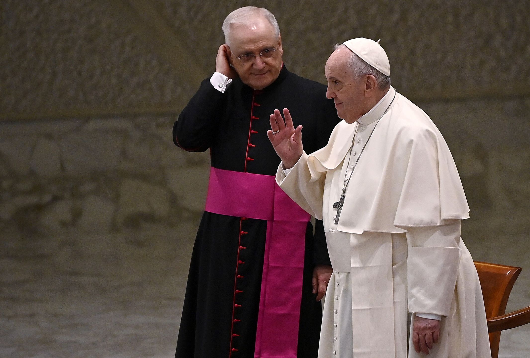 Pope Francis (R) leads the weekly general audience in the Paul VI Audience Hall, Vatican City, 13 April 2022. EPA/RICCARDO ANTIMIANI Dostawca: PAP/EPA.