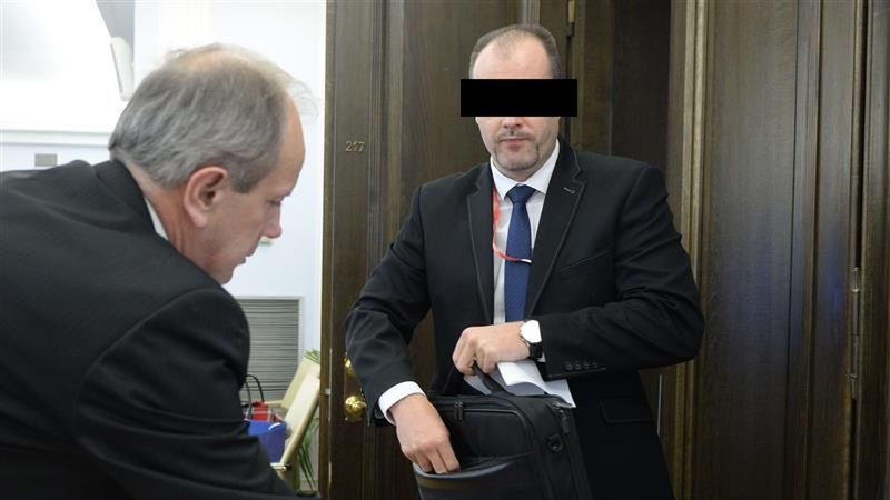 Konrad R. usłyszał zarzuty korupcyjne