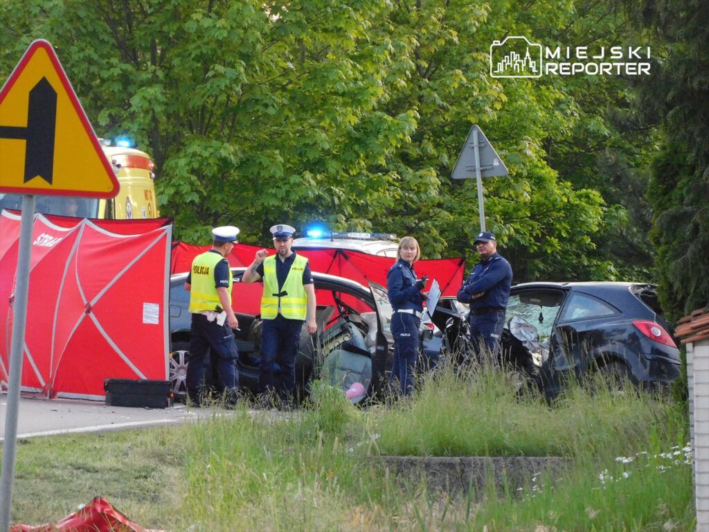 Śmiertelne zderzenie. Kierowca wyprzedzał na podwójnej ciągłej