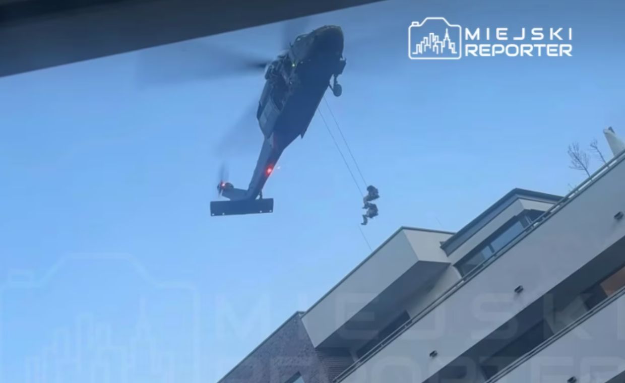 Akcja kontrterrorystów w Warszawie. W akcji Black Hawk