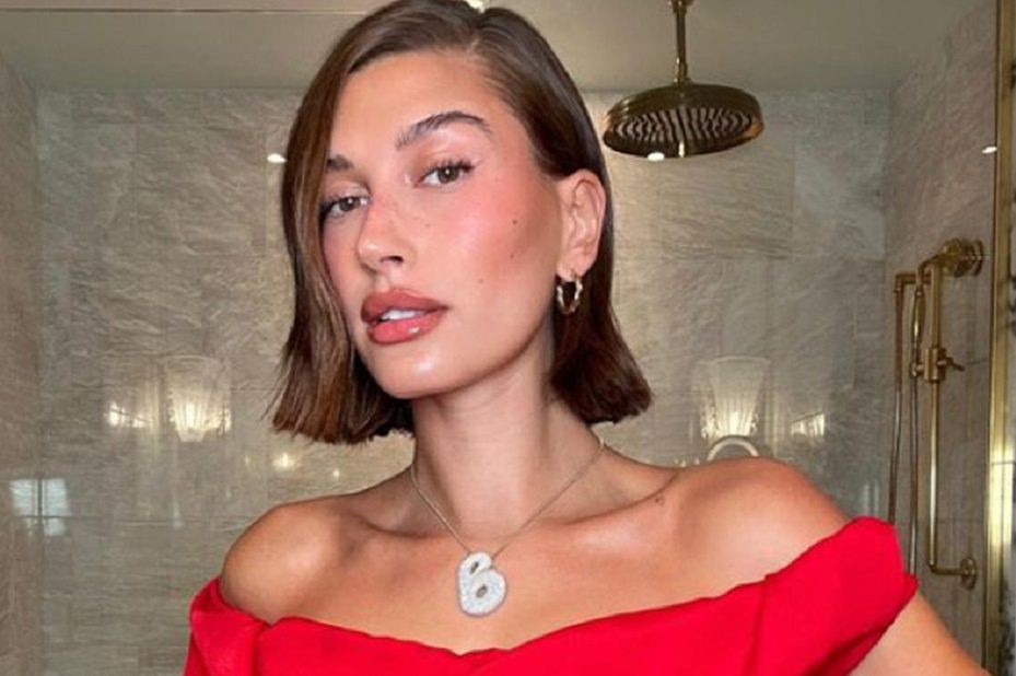 Hailey Bieber lansuje gorący trend