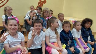 SP 6 w Głogowie świętowała 60-lecie. Były wspomnienia i uroczysty apel