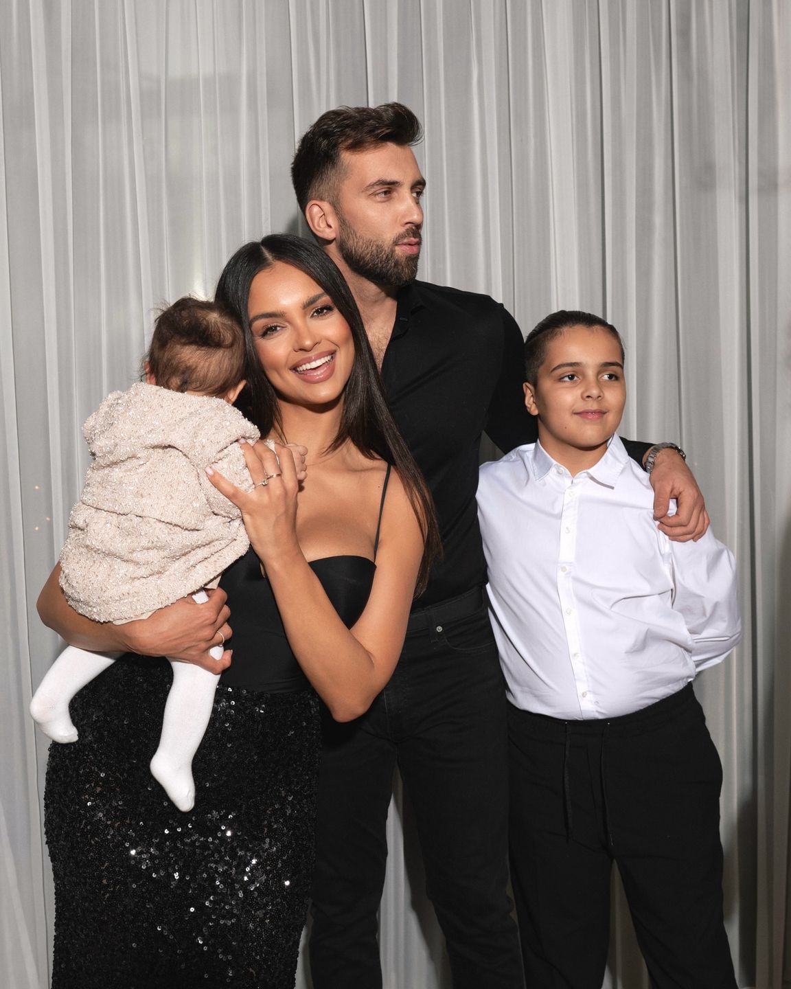 Klaudia El Dursi z rodziną