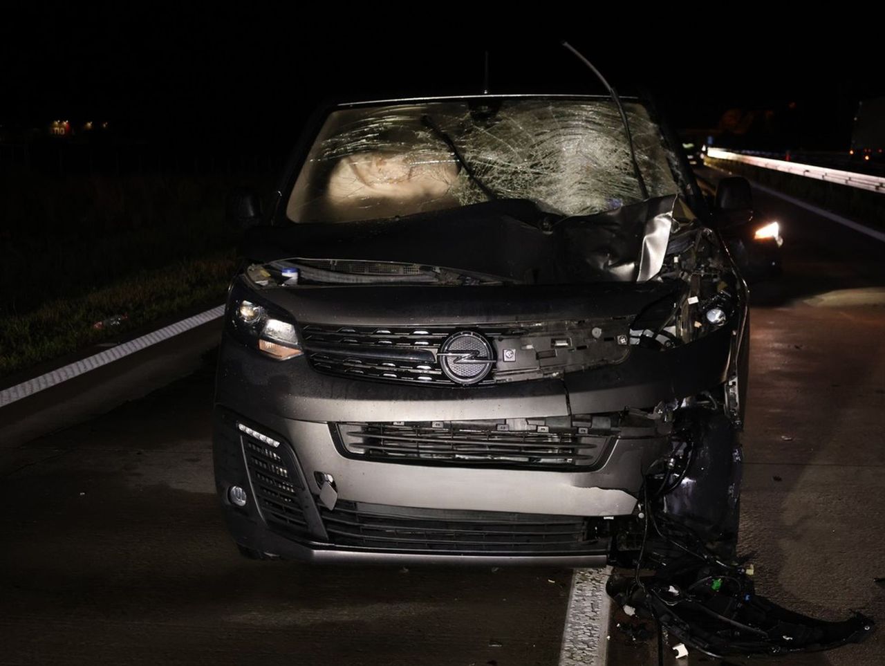 Tragiczny wypadek na A4. Pieszy potrącony przez samochód