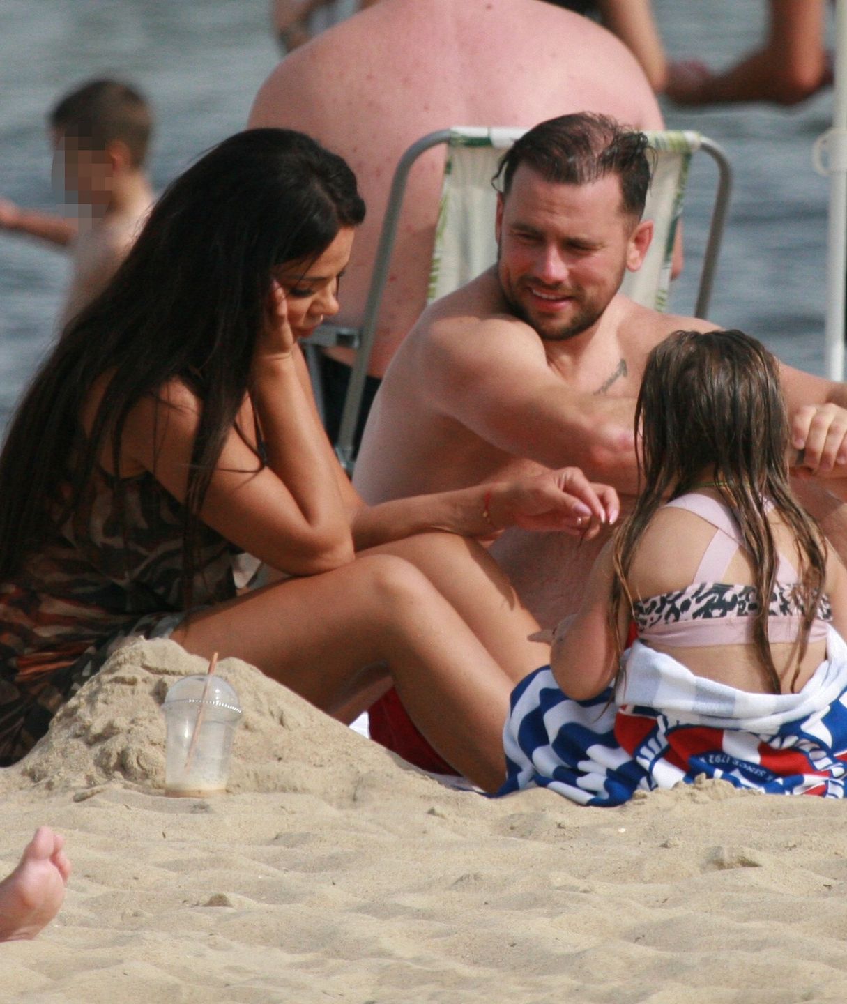 Sylwia Bomba i Grzegorz Collins na plaży w Sopocie