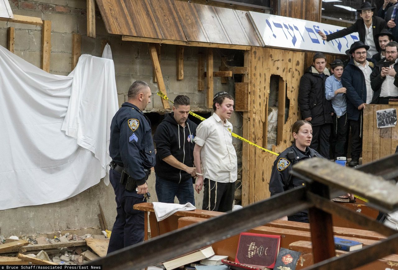Niespodziewane odkrycie pod synagogą w Nowym Jorku. Wybuchły zamieszki