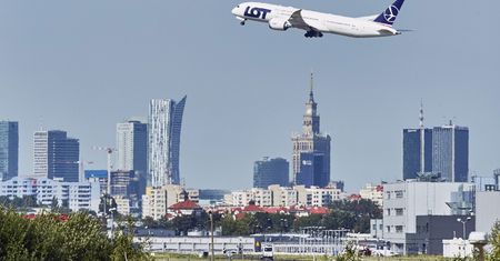 PLL LOT zawiesiły połączenia do Moskwy i Sankt Petersburga.