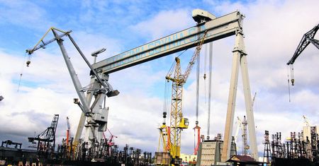 Pięć firm jest zainteresowanych kupnem majątku Stoczni Gdynia, trzy - Stoczni Szczecińskiej Nowa