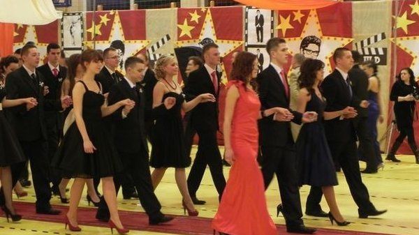 Liceum Ogólnokształcące nr III im. Władysława Broniewskiego w Ostrowcu Świętokrzyskim. Studniówka 2012