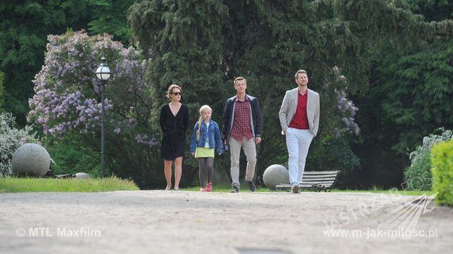 M jak miłość, Ala (Olga Frycz), Paweł (Rafał Mroczek), Basia (Gabriela Raczyńska), Kuba Markowski (Marcin Piętowski)