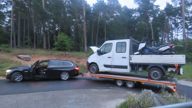 Samochód dostawczy na lawecie BMW