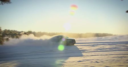 #dziejesiewmoto: BMW X6 kontra zaśnieżona droga
