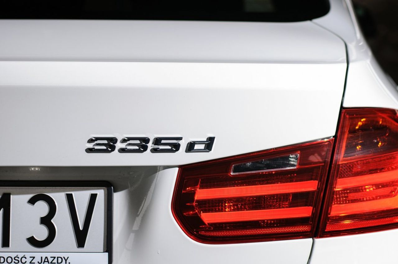 Czy znasz pojemności silników tych wersji BMW?