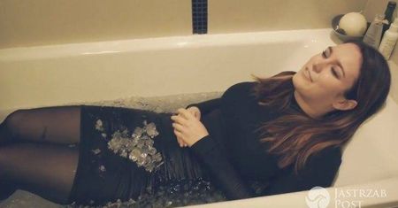 Ewa Farna w wannie pełnej lodu wykonała hit Adele! Musicie to zobaczyć