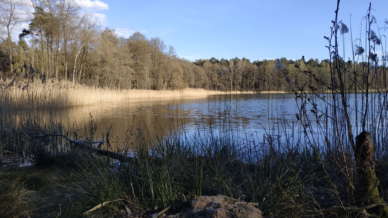 Piękna pogoda nad jeziorami