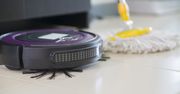 Nie tylko odkurzają, ale i zmywają podłogi. Roboty sprzątające tańsze niż myślisz