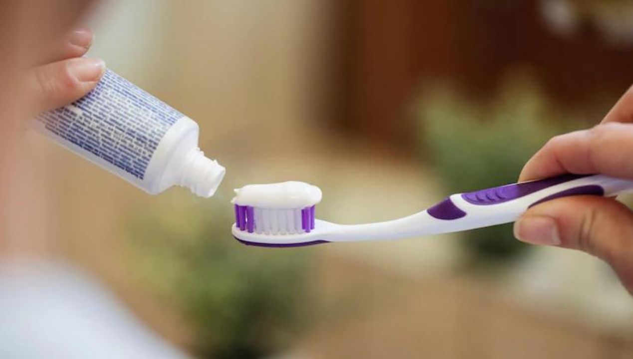 Ile pasty wystarczy do umycia zębów? Odpowiedź Cię zaskoczy