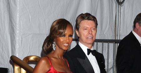 Znaczki z Davidem Bowiem wysłane w stratosferę. Niecodzienny hołd dla legendy