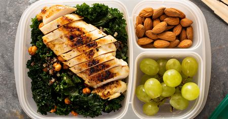 Lunch idealny. Co zabrać ze sobą do pracy?