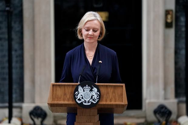 Brytyjska premier Liz Truss podaje się do dymisji