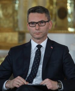 Wygasł mu mandat, ale dostał uposażenie poselskie. Nowe informacje w sprawie Konrada Głębockiego