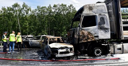 Karambol na A6 pod Szczecinem. Uczestnik wypadku: słyszałem krzyki ludzi, którzy się palili