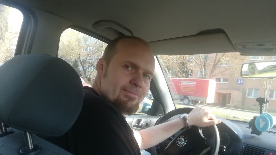 Dziennikarz Wirtualnej Polski Tomek Bodył sprawdził, jak wygląda praca w tanich przewozach 