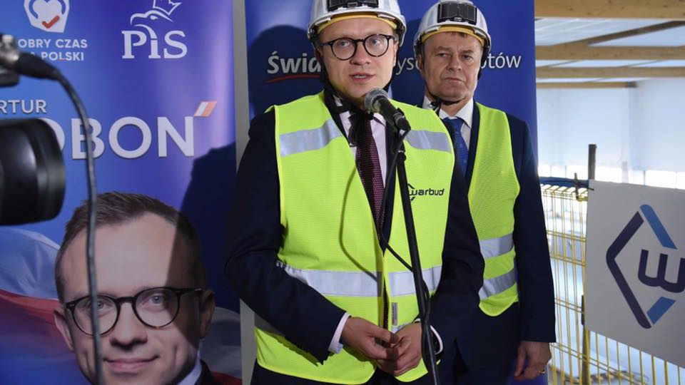 Soboń nadzorował m.in. program "Mieszkanie Plus"