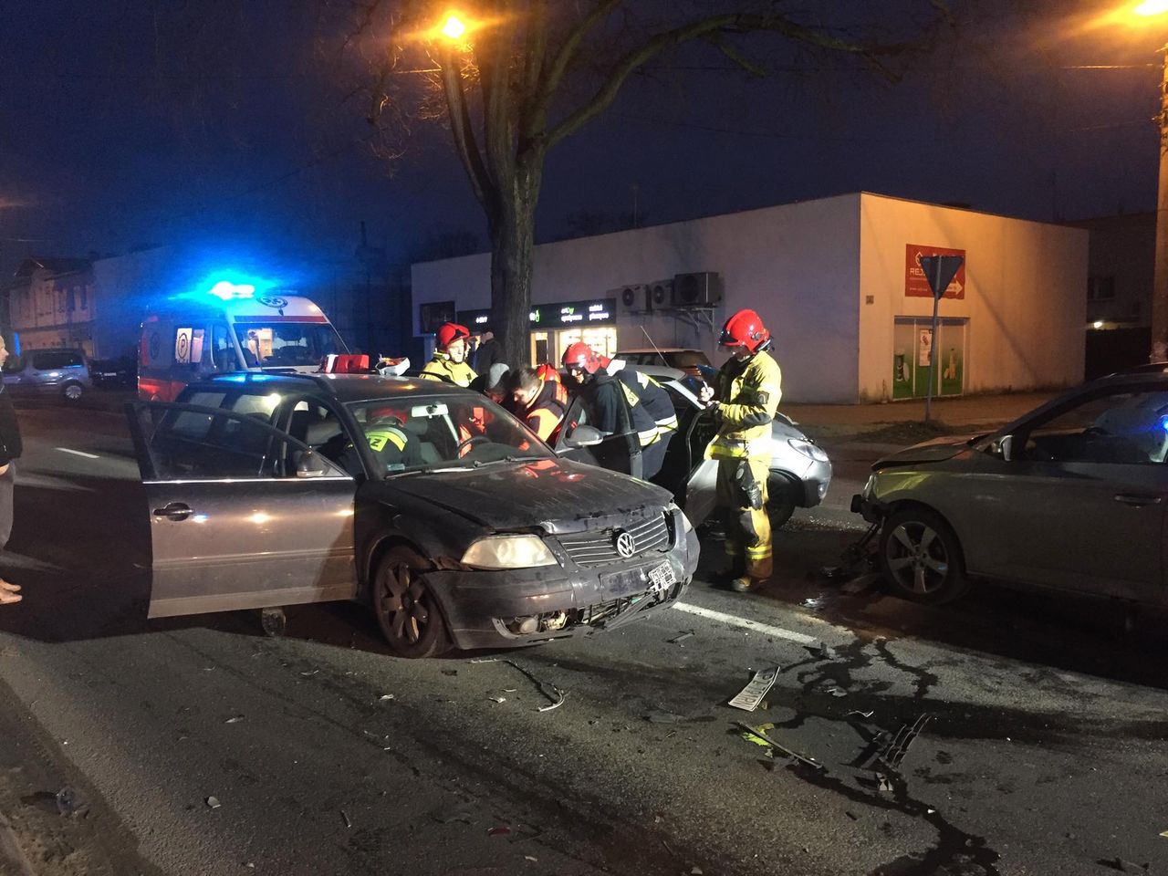 Niebezpieczne zdarzenie w Wielkopolsce. W Luboniu zderzyły się trzy pojazdy