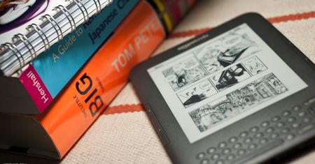 Czytniki e-booków dla "książkomaniaków". Idealny pomysł na prezent