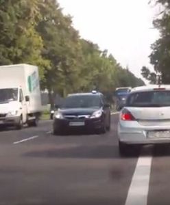 "Jeżdżę tak szybko, jak tylko można". Minister o rządowych podróżach