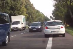 "Jeżdżę tak szybko, jak tylko można". Minister o rządowych podróżach