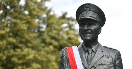 W Warszawie odsłonięto pomnik gen. Ścibor-Rylskiego. "Był bohaterem i stał się dla nas wzorem"