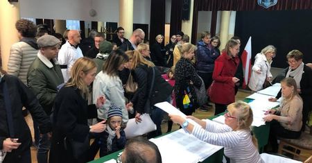 Wybory samorządowe 2018. Frekwencja o godz. 17 wyniosła 41,65 proc.