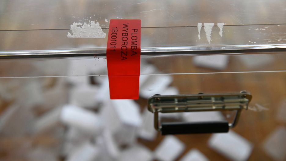 Wybory prezydenckie 2020. Sondaż: wyborcy chcą zmiany terminu wyborów. Także ci głosujący na PiS