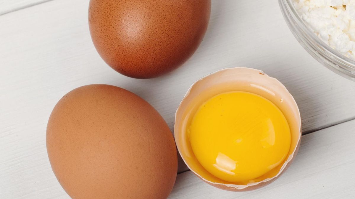 Jajko jest bogate w wiele składników odżywczych, które wspomagają budowanie i regenerację tkanek