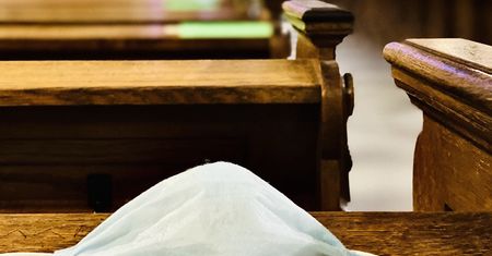 Dyspensa od mszy. Kolejni biskupi jej udzielają
