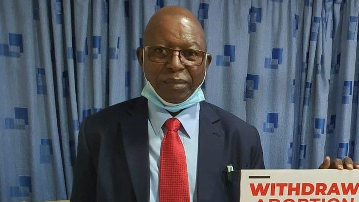 Nie żyje doktor Stephen Karanja. Kontrowersyjny lekarz z Kenii zmarł na COVID-19