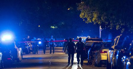 Osiem osób zginęło w strzelaninach na ulicach Chicago. Wśród ofiar policjantka