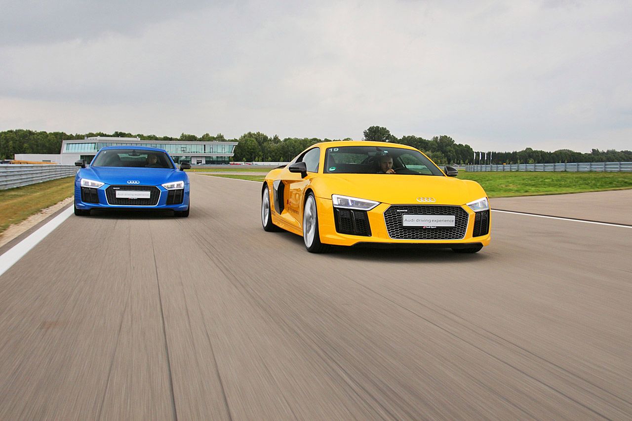 Audi R8 V10 plus