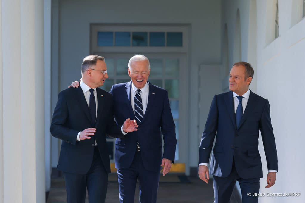 Andrzej Duda i Donald Tusk na spotkaniu z Joe Bidenem. Zdjęcie opublikowała Kancelaria Prezydenta w mediach społecznościowych